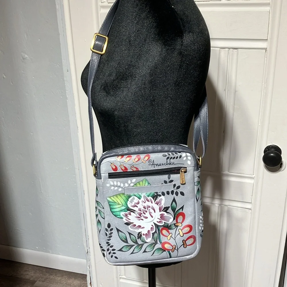 Anuschka crossbody messenger